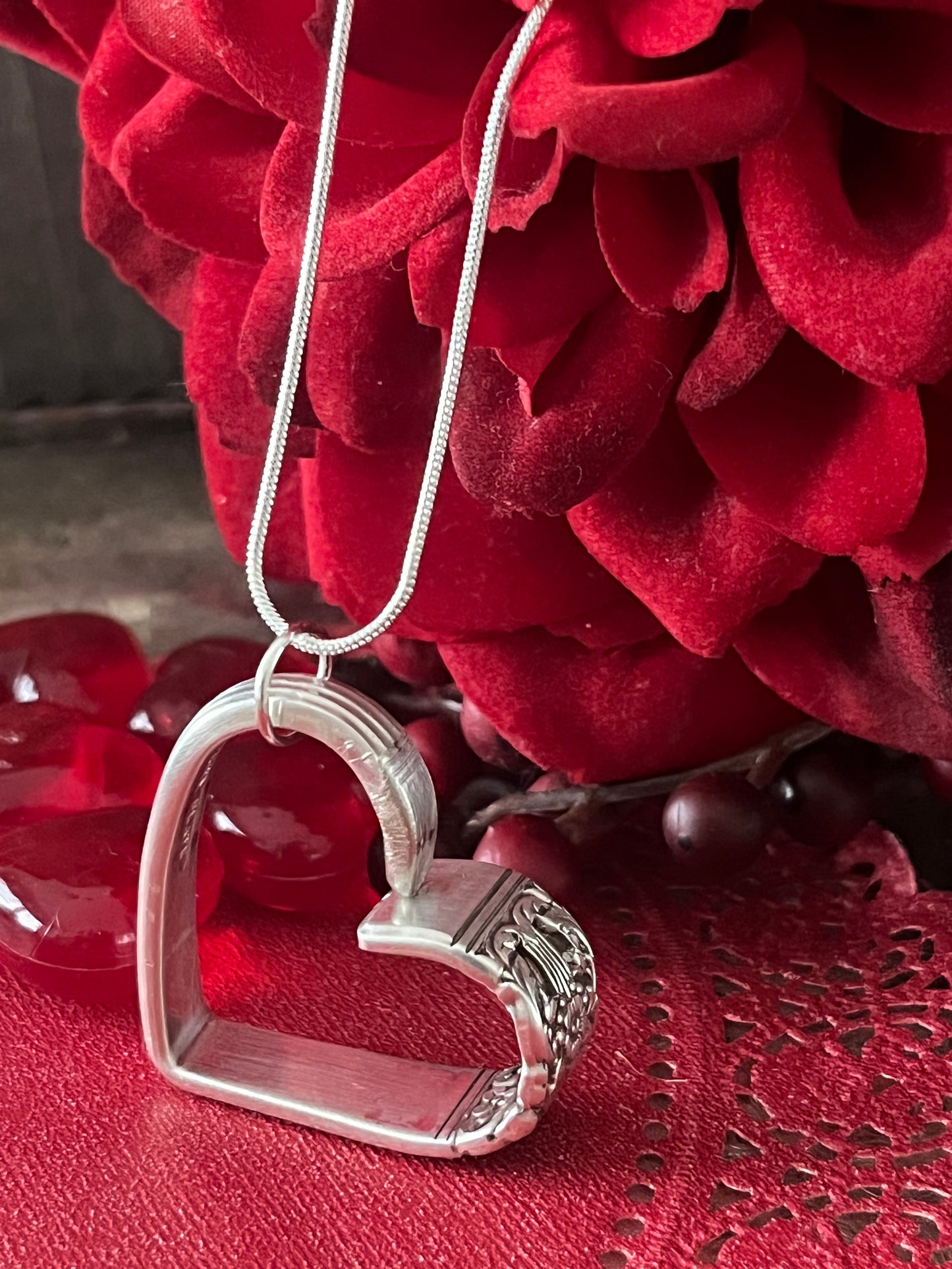 Heart Pendant - Pattern Coronation , Vintage 1936
