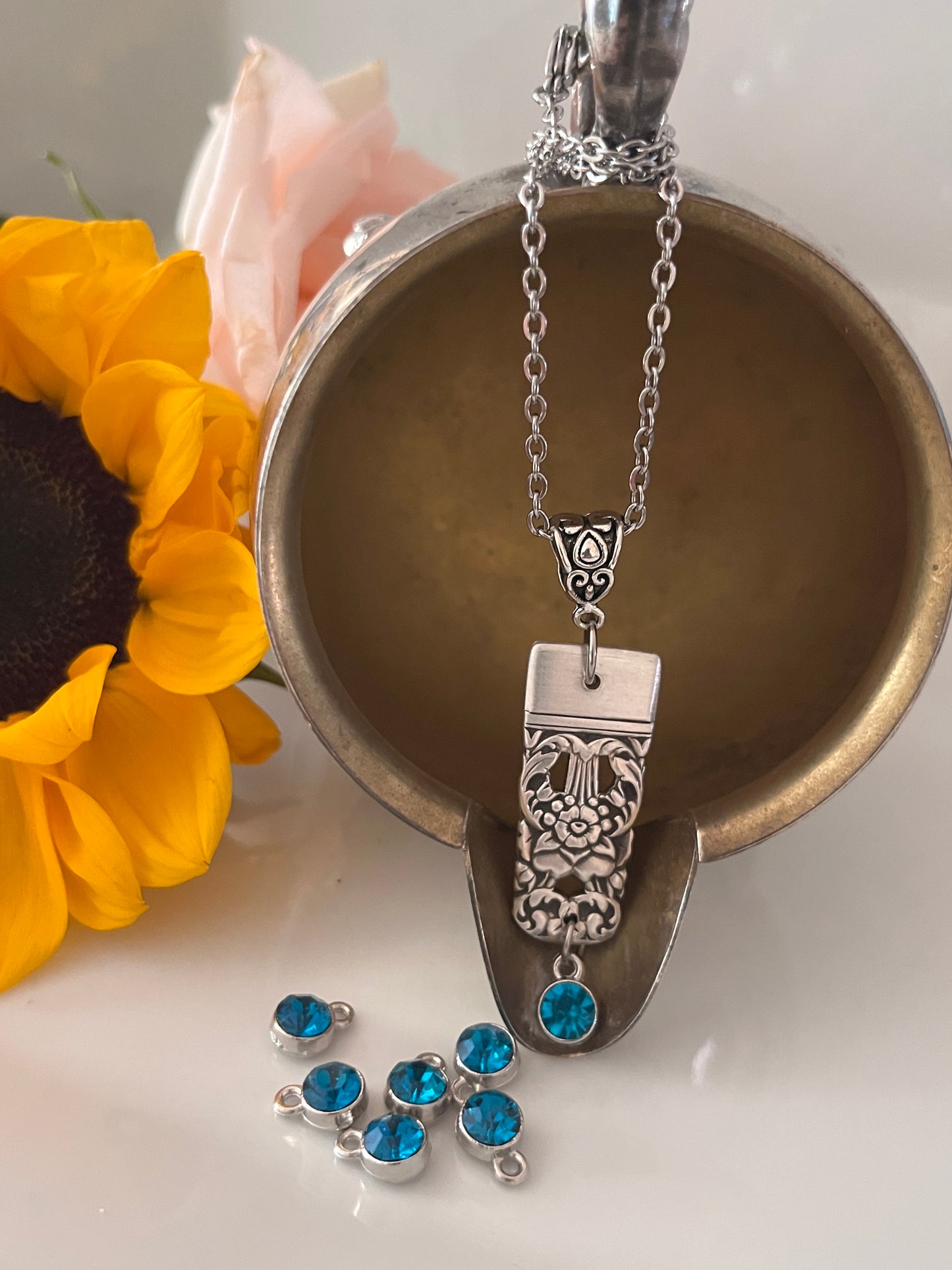 December Birthstone Pendant- pattern: Coronation, vintage 1936