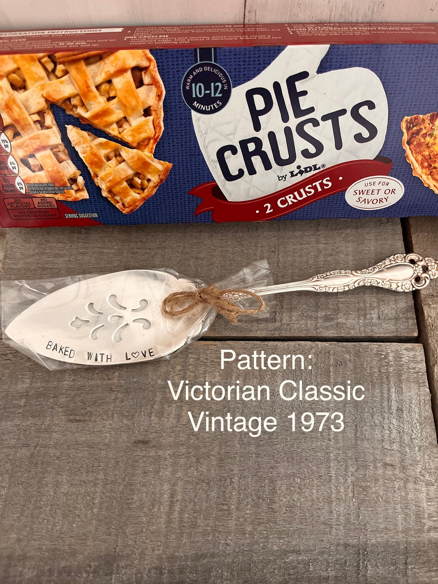 Pie/Cake Server- Victorian Classic