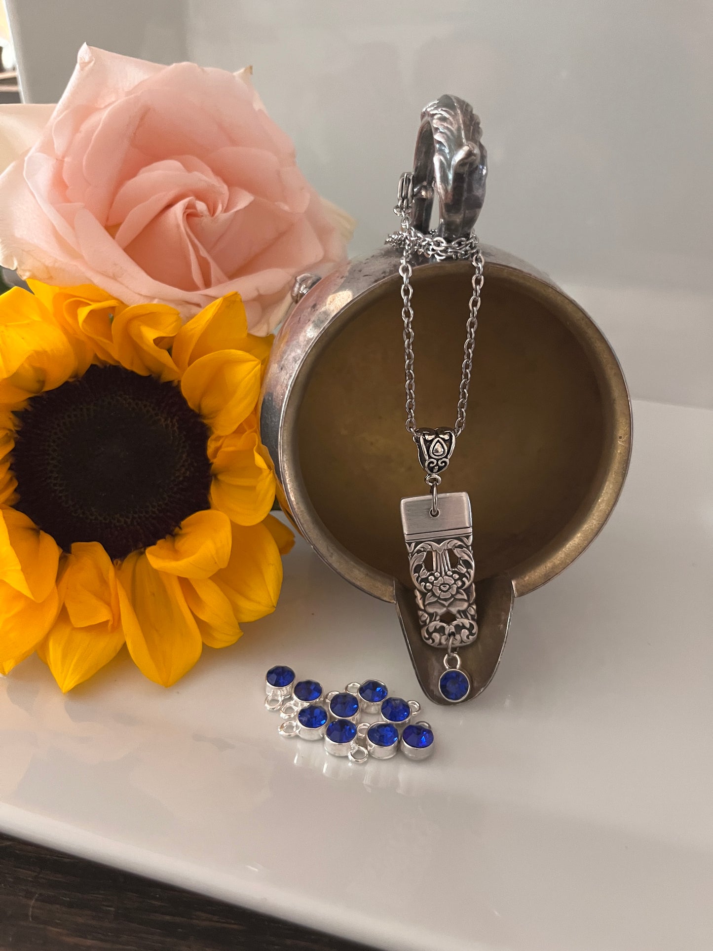 September Birthstone Pendant- pattern: Coronation, vintage 1936