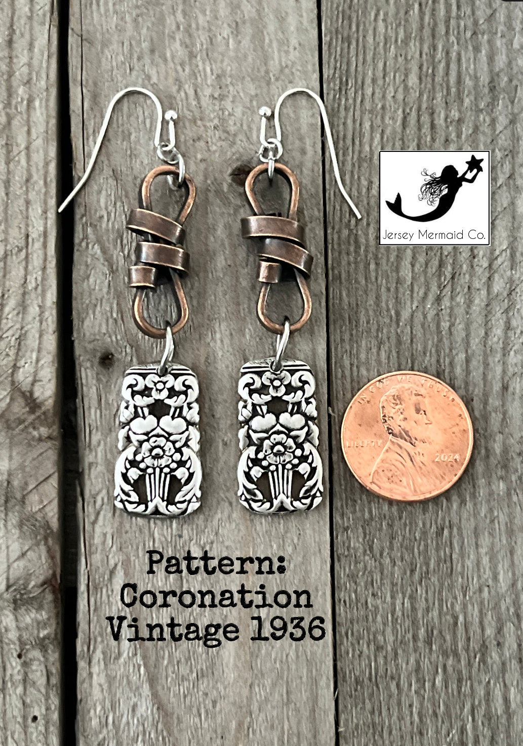 Coronation Pattern, Vintage 1936 Mixed Metals Necklace and Earring set.