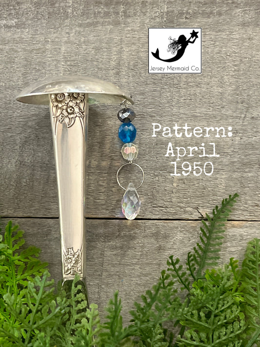 Mushroom Garden Bling- pattern: April, vintage 1950