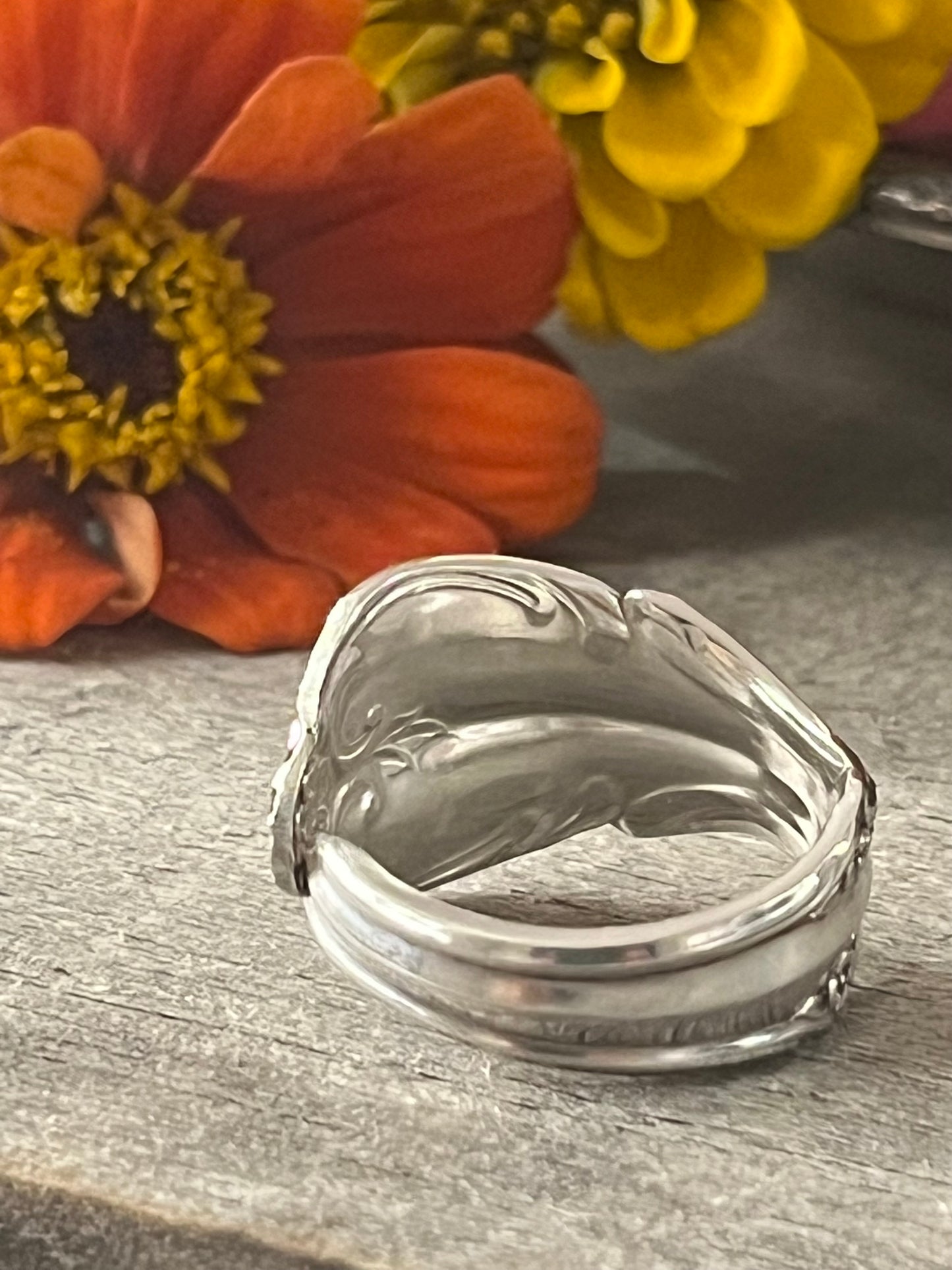 Southern Splendor Teaspoon Spoon Ring- Vintage 1962