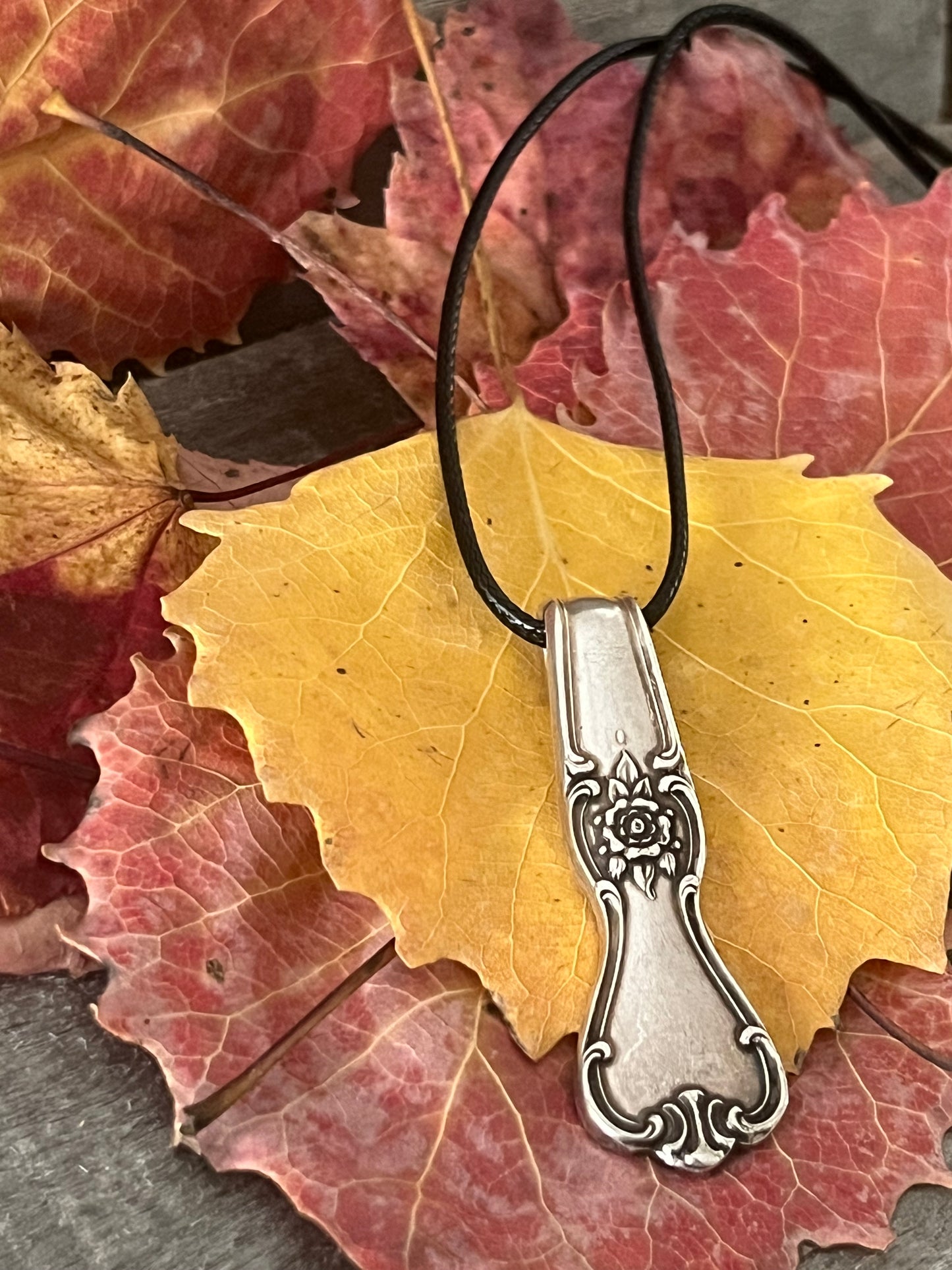 Pendant - Pattern Signature, Vintage 1960