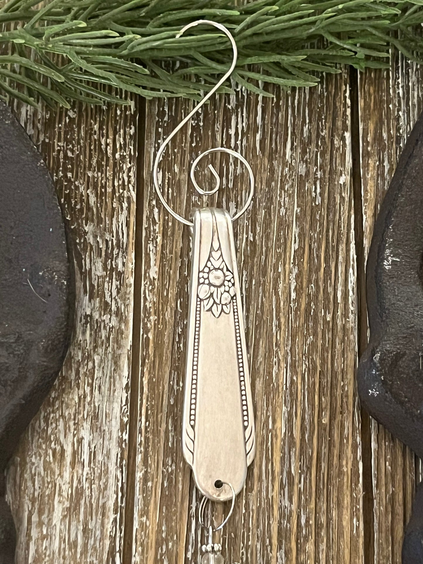 Angel - Vintage Silverware Ornament Pattern: Memory Hiawatha Vintage 1937 (Green Angel)