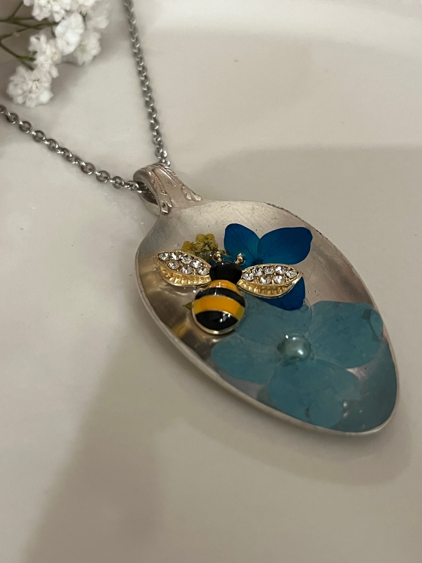 Resin Pendant -Fuchsia Flower with Bee