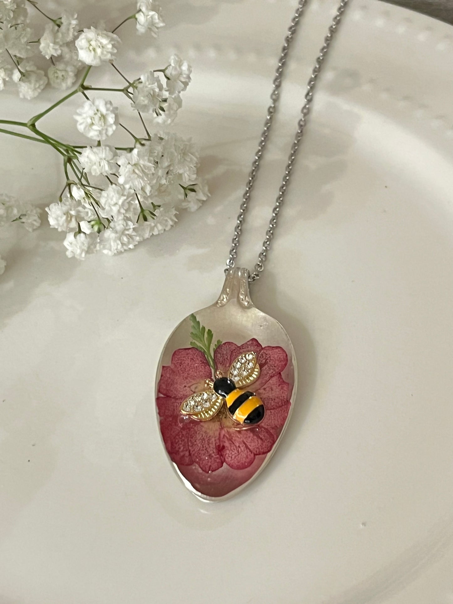 Resin Pendant -light burgundy Flower with Bee