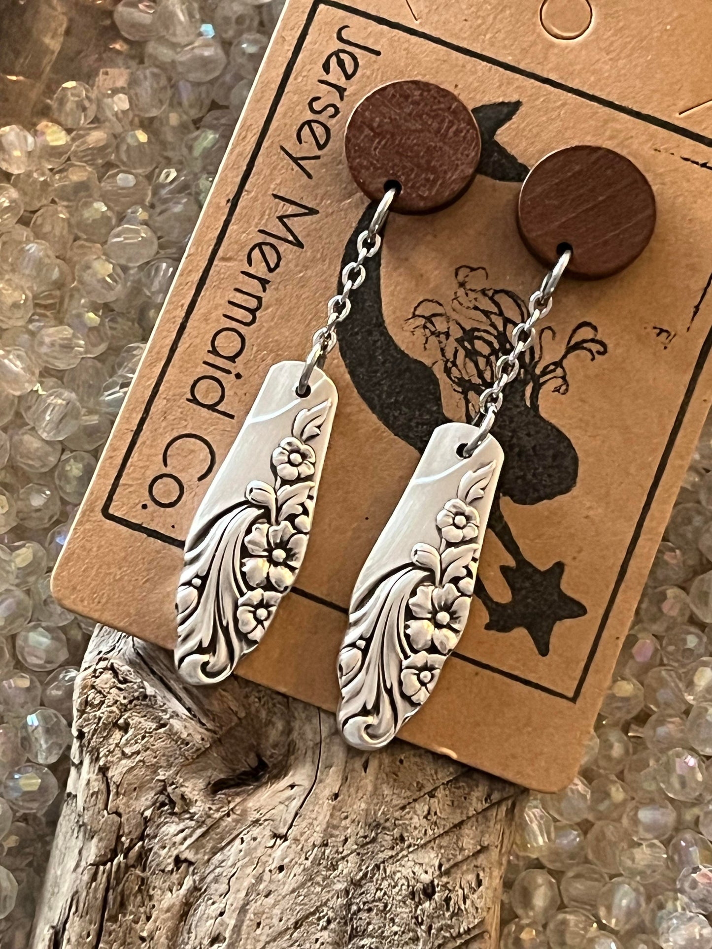 Earrings : Evening Star with walnut posts