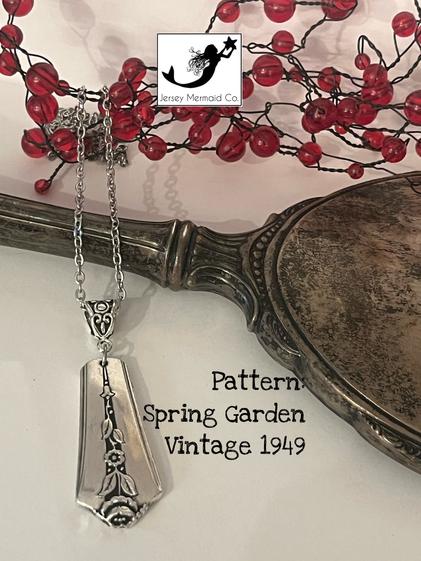 Pendant - Spring Garden, Vintage 1949