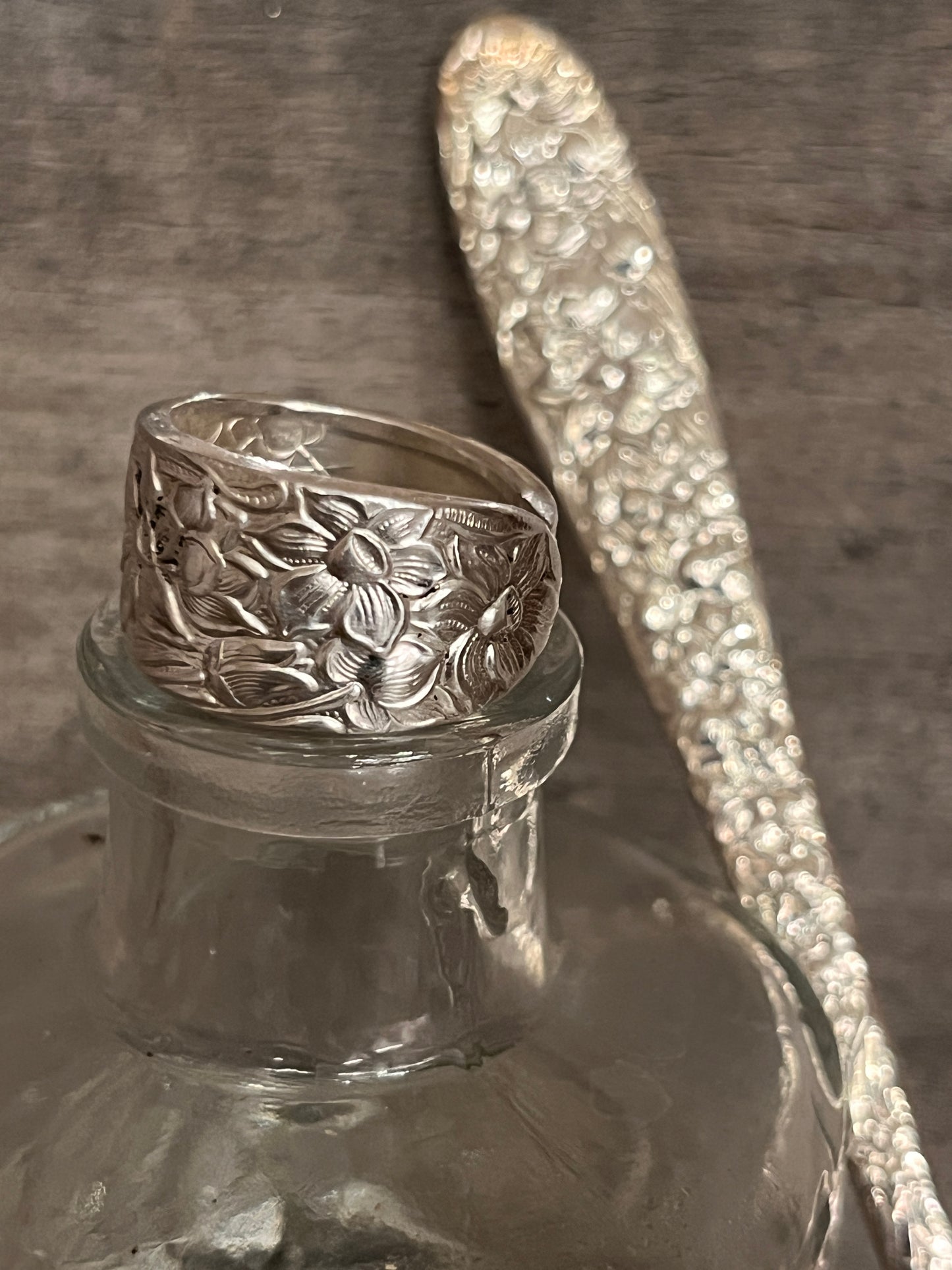 Narcissus Spoon Ring - Vintage 1935 *** thicker band