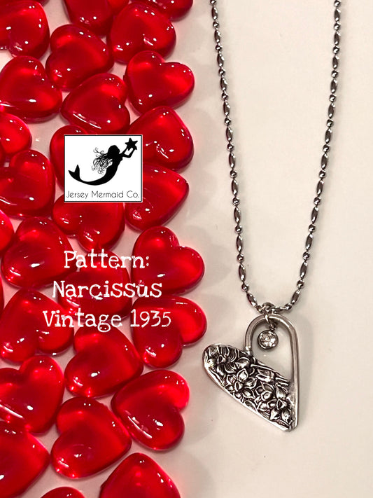 Narcisuss Heart Pendant with small crystal charm Silver Plated-Vintage 1935.