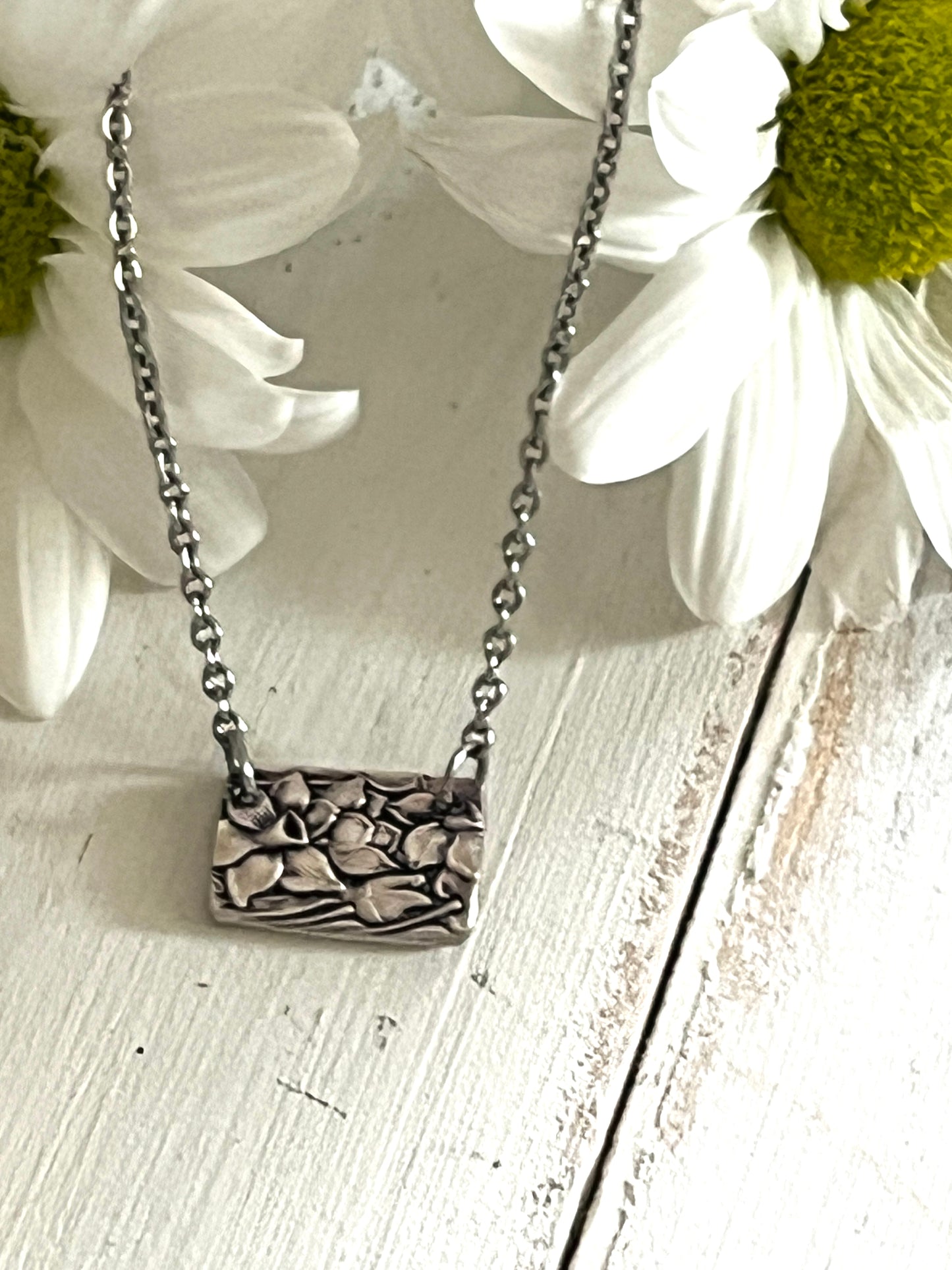 Narcisuss Bar Necklace -Vintage 1935.