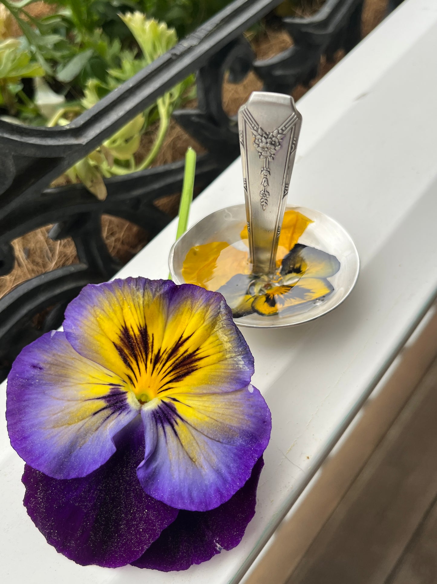 Ring Holder- Resin with Pansies