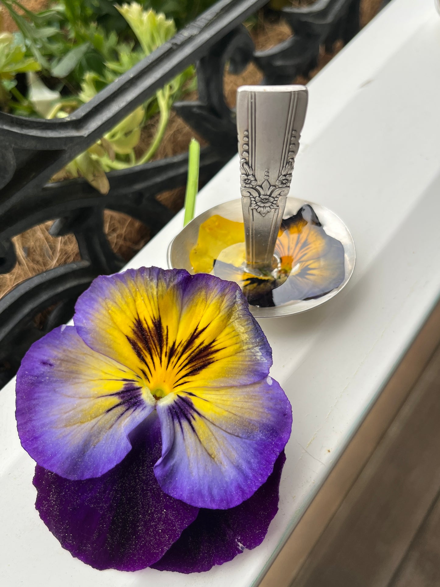 Ring Holder- Resin with Pansies