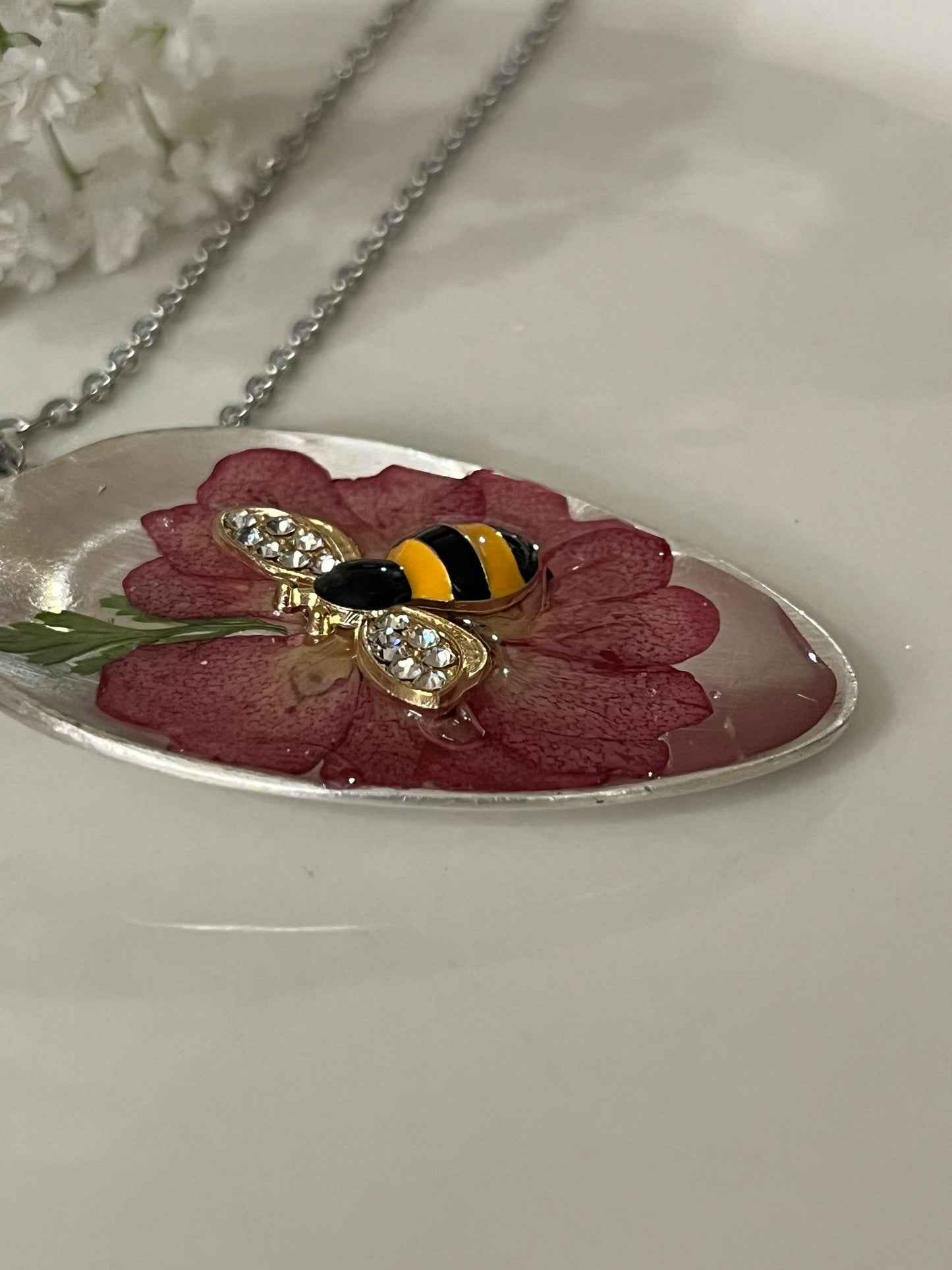 Resin Pendant -light burgundy Flower with Bee
