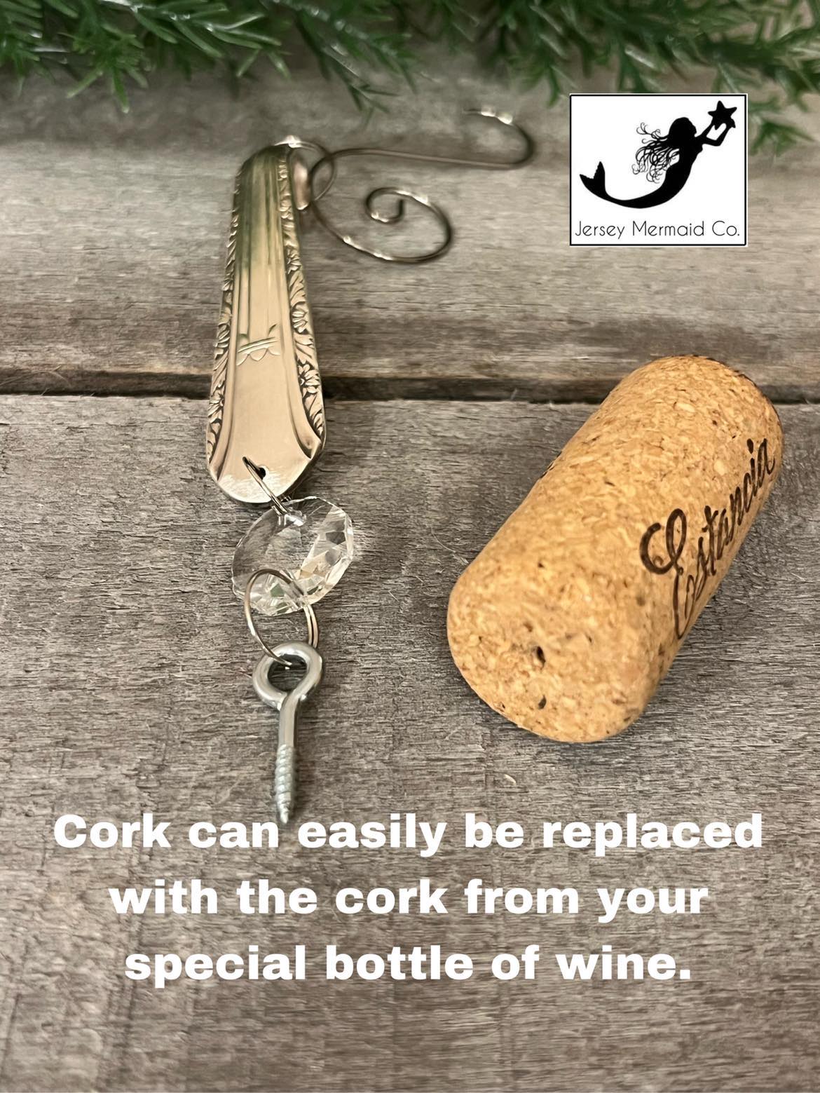If you choose to replace the cork on the ornament, simply unscrew and replace.